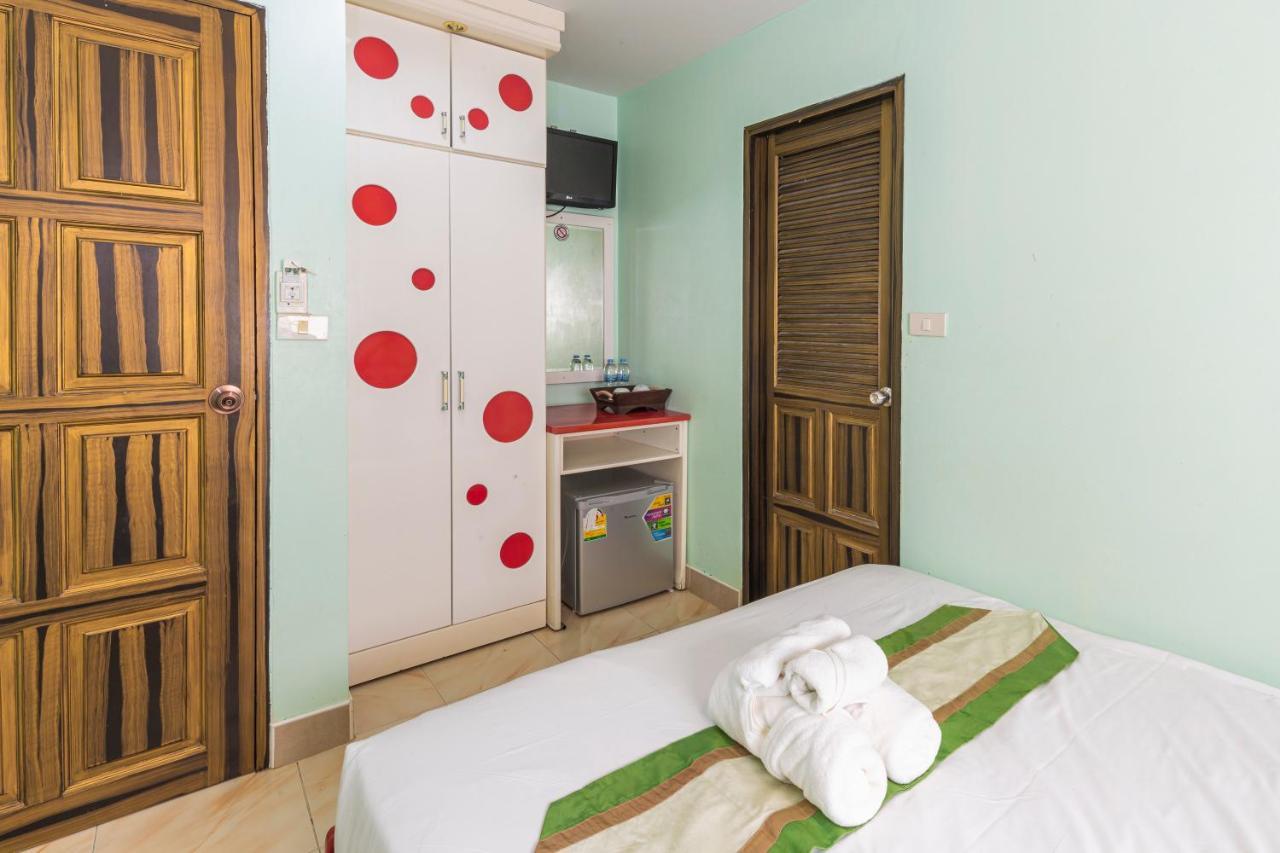 Add Plus Hotel & Spa Patong Luaran gambar
