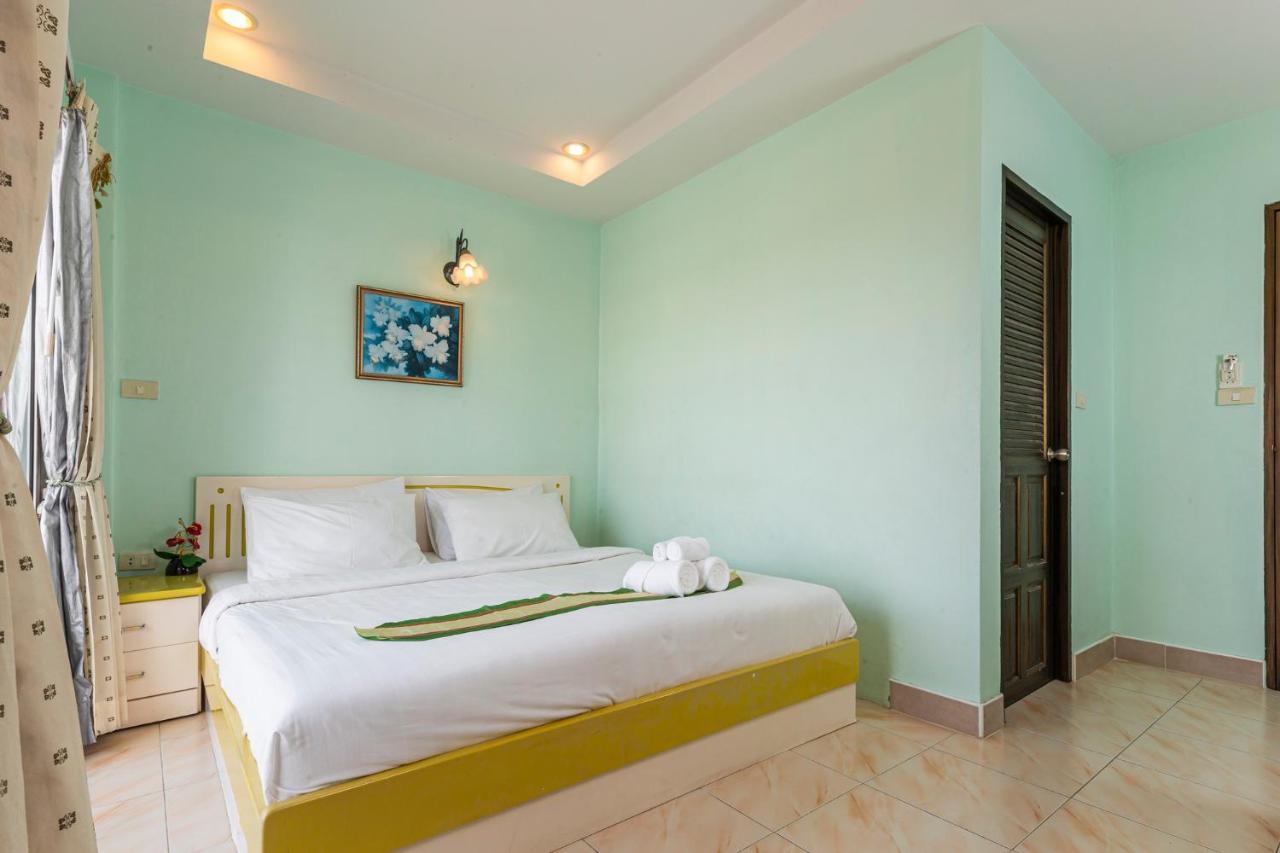 Add Plus Hotel & Spa Patong Luaran gambar