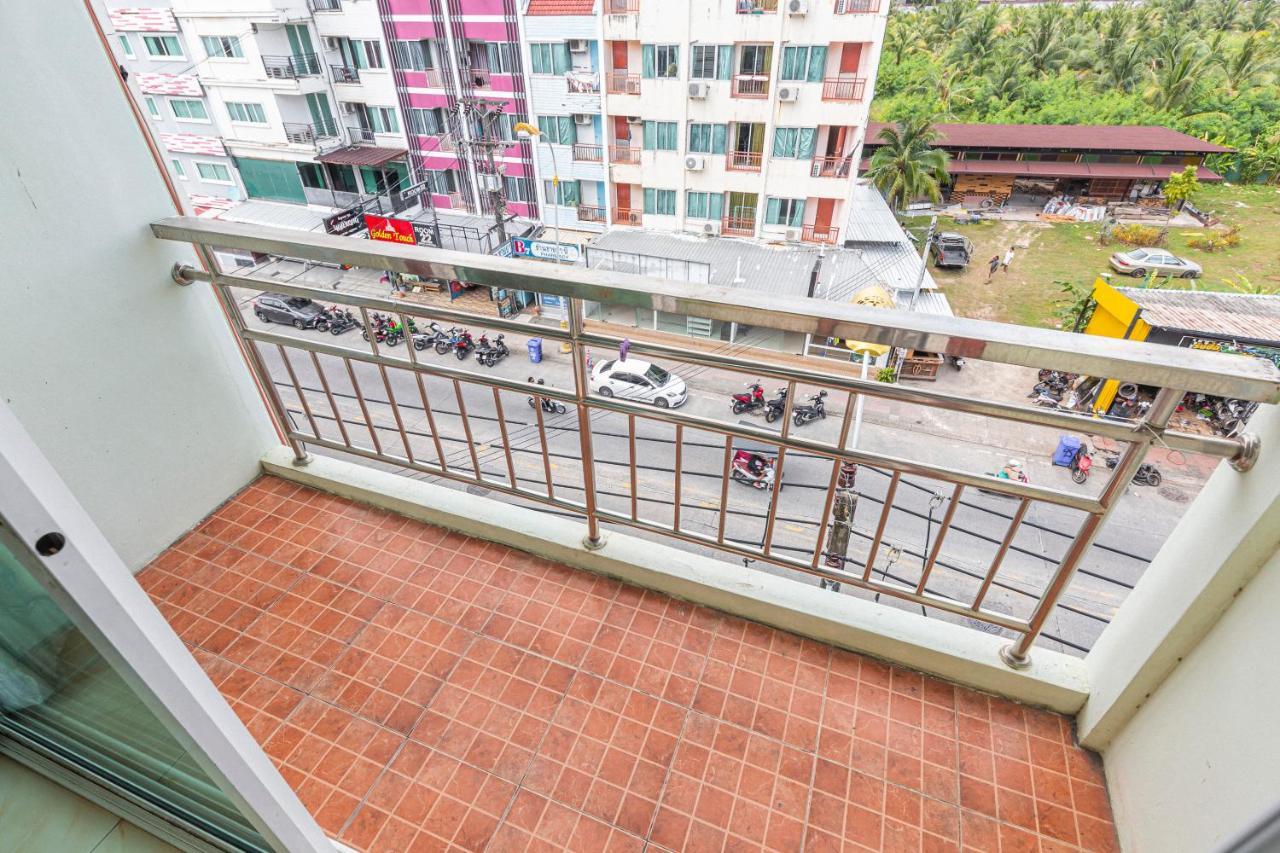 Add Plus Hotel & Spa Patong Luaran gambar