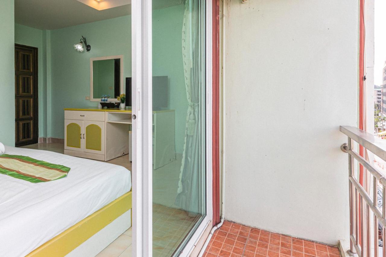 Add Plus Hotel & Spa Patong Luaran gambar