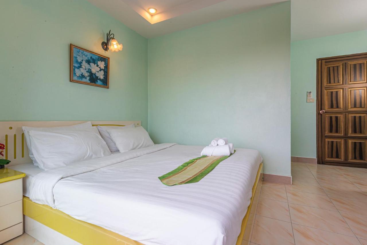 Add Plus Hotel & Spa Patong Luaran gambar