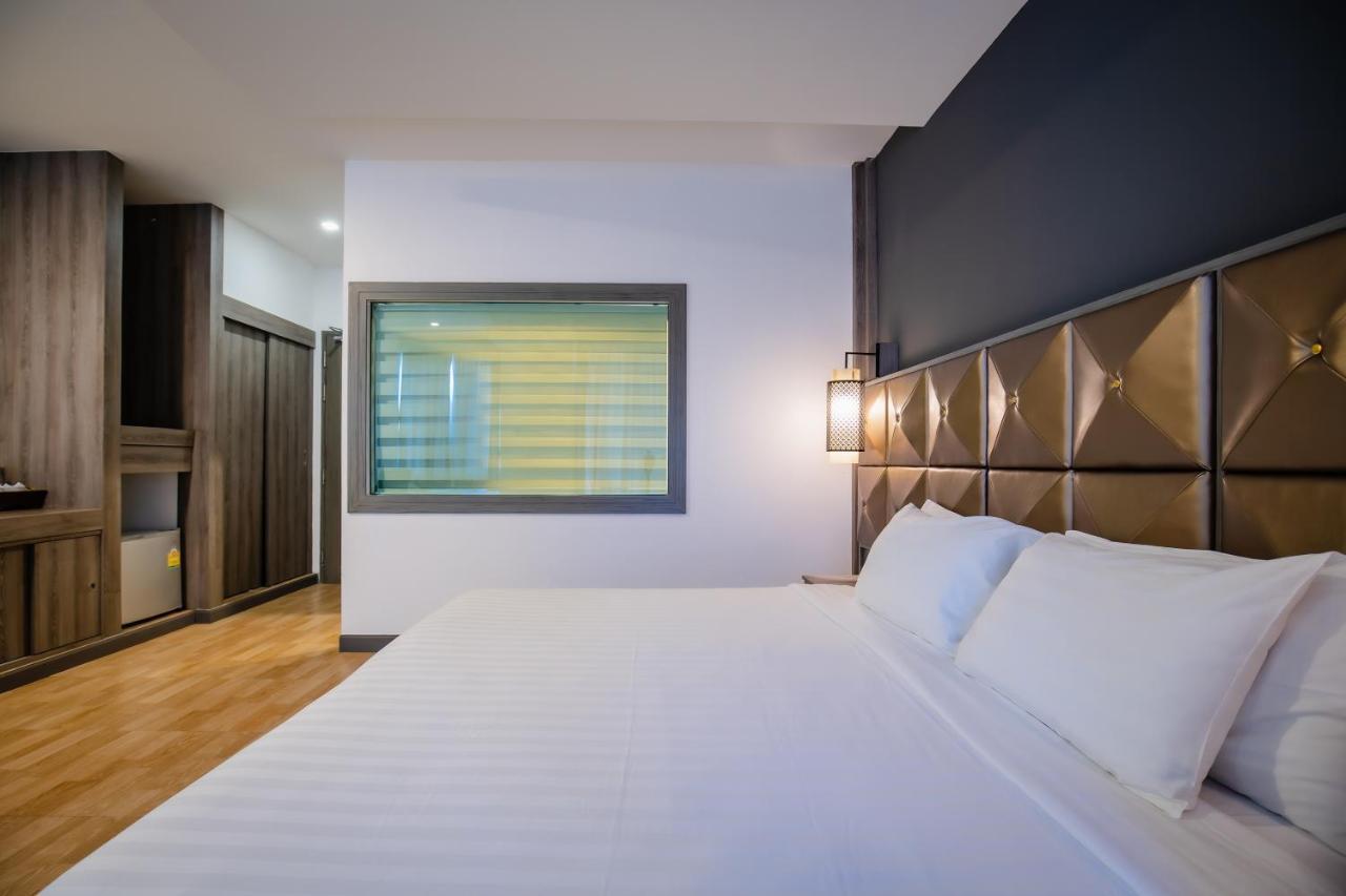 Add Plus Hotel & Spa Patong Luaran gambar