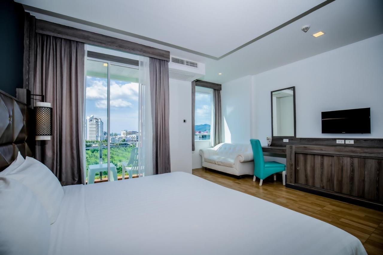 Add Plus Hotel & Spa Patong Luaran gambar
